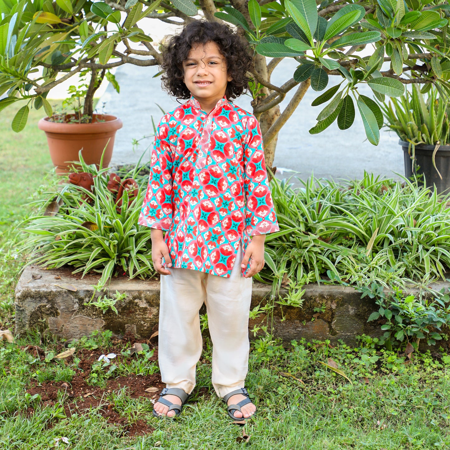 Thread Detailed Digital Printed Kurta With Pajama - funlittleones.com
