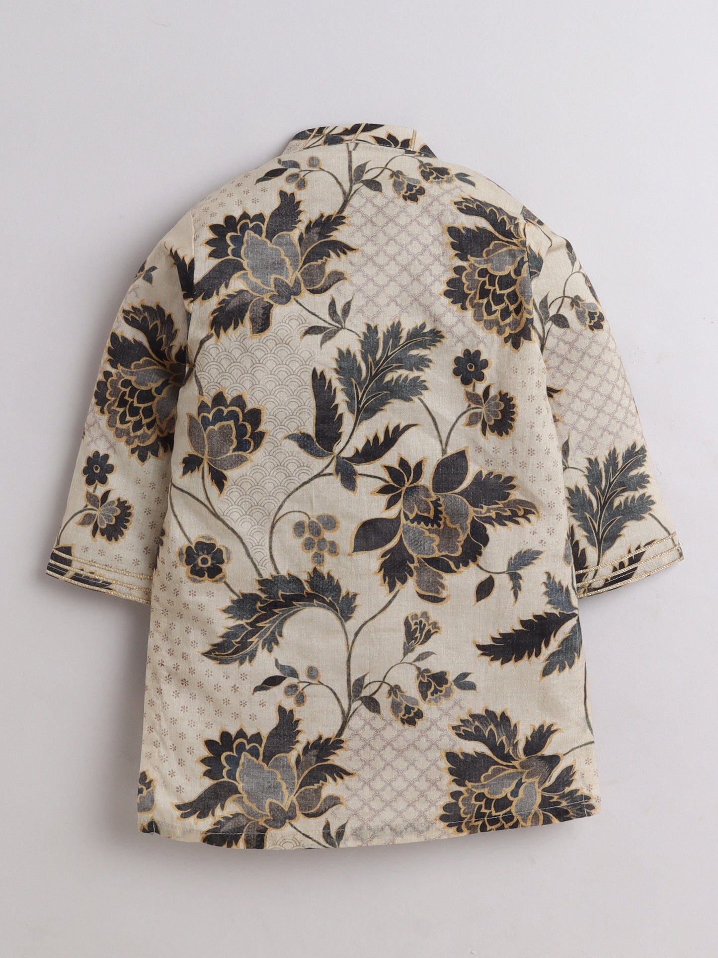 Back of the floral printed kurta for boys. outfit b fun little ones
